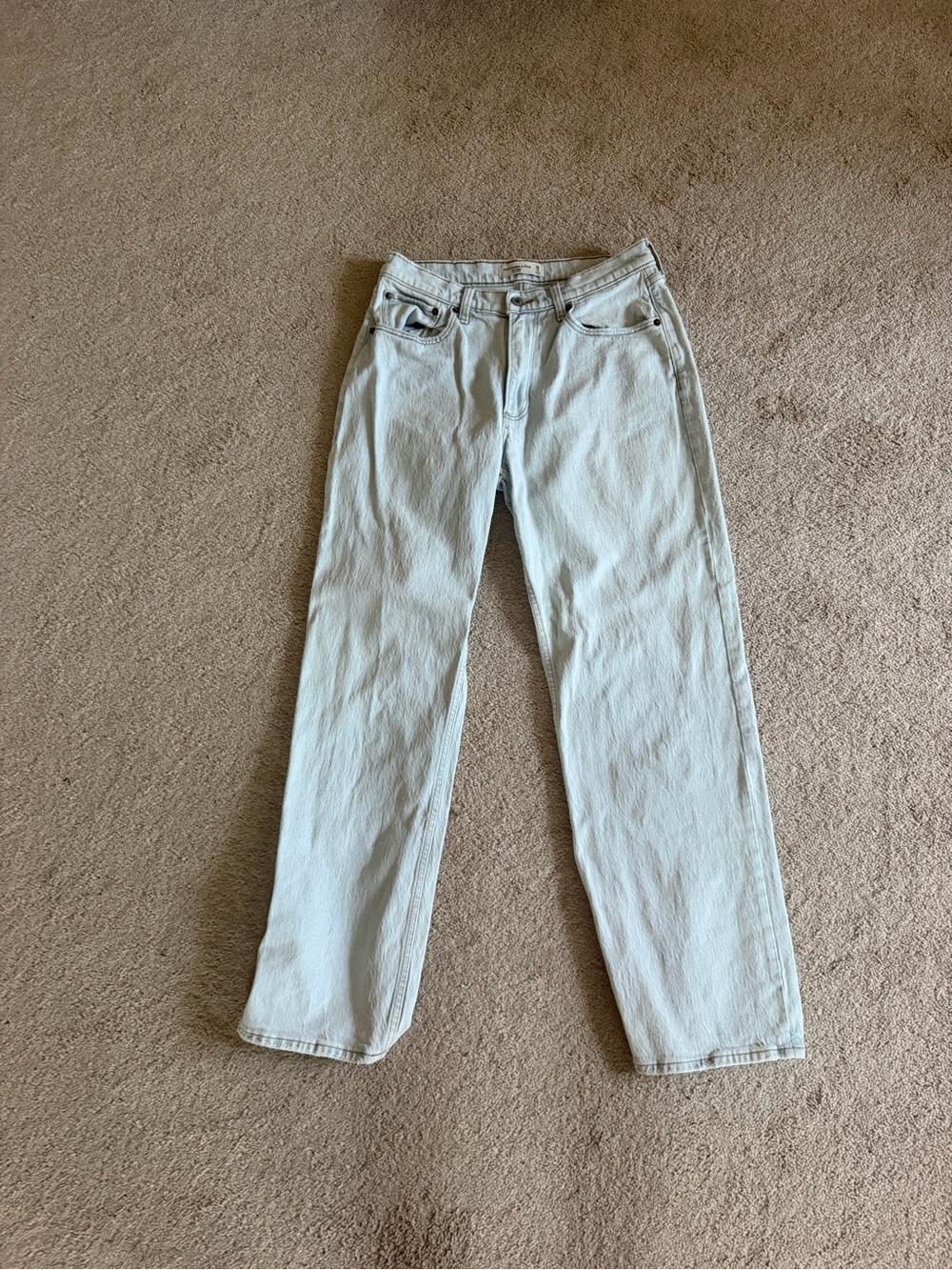 A&F The Baggy Mid Rise Jean